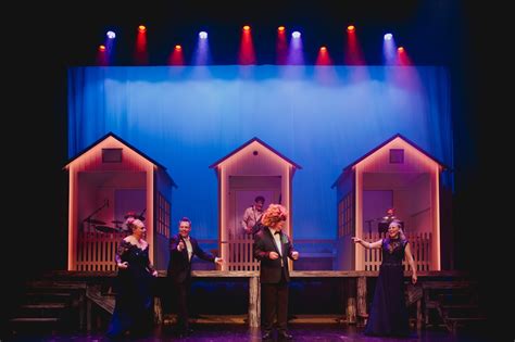 ANMELDELSE: Svendborg Sommerrevy – .